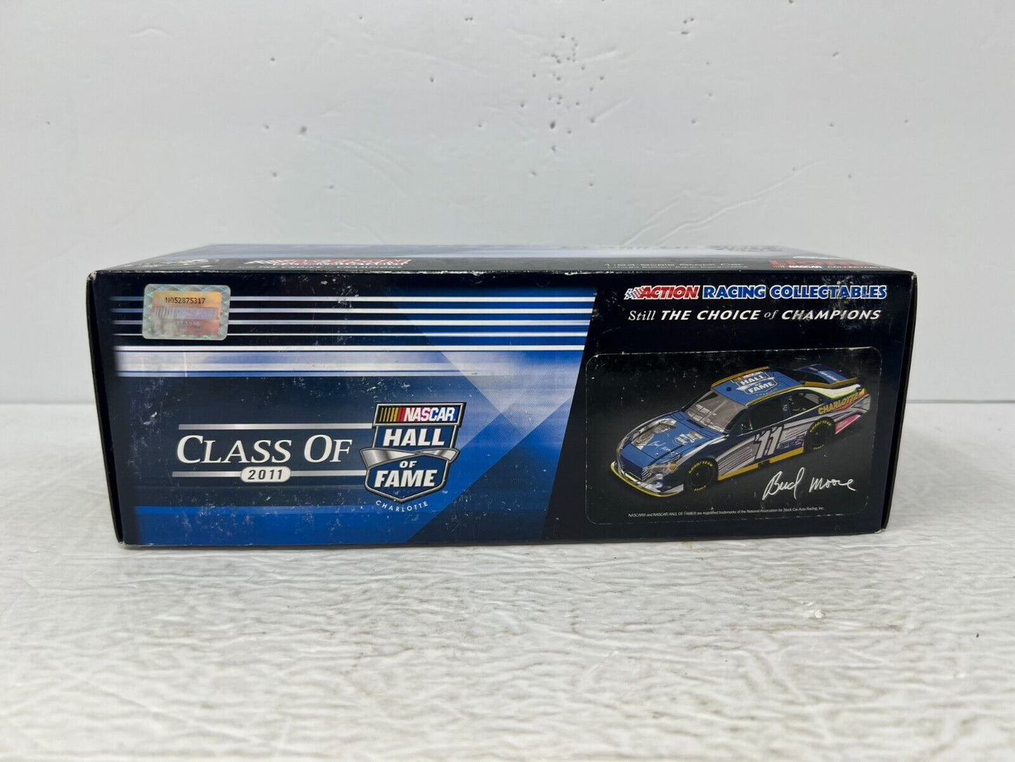 Lionel Racing Nascar #11 Bud Moore NHOF Class of 2011 Ford Fusion 1:24 Diecast