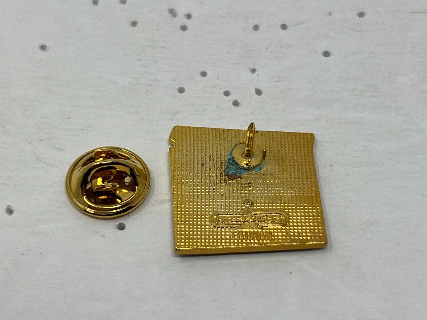 Hollywood Clap Board Lapel Pin