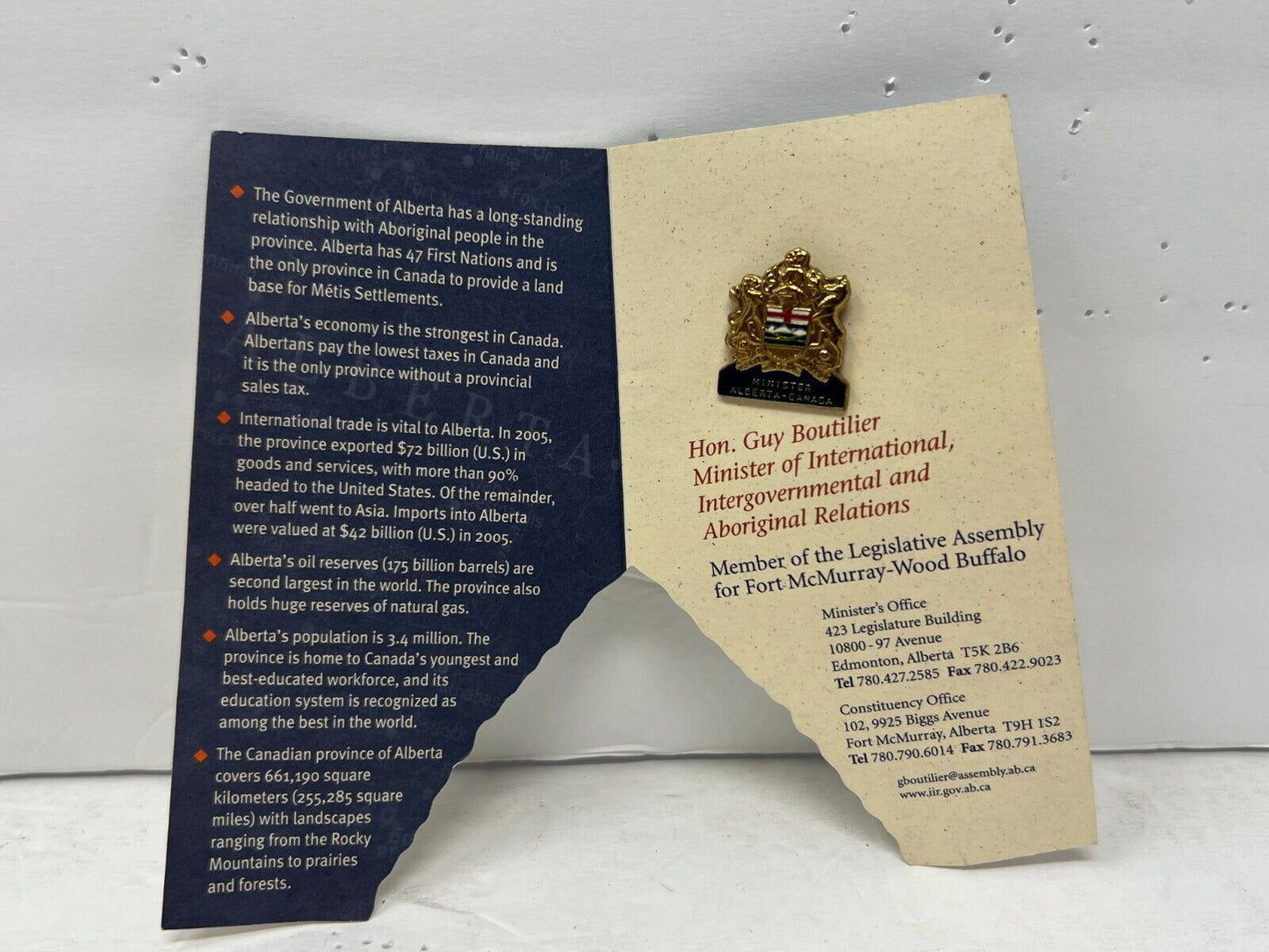 Alberta Minister of Intergovernmental & Aboriginal Relations Patriotic Pin