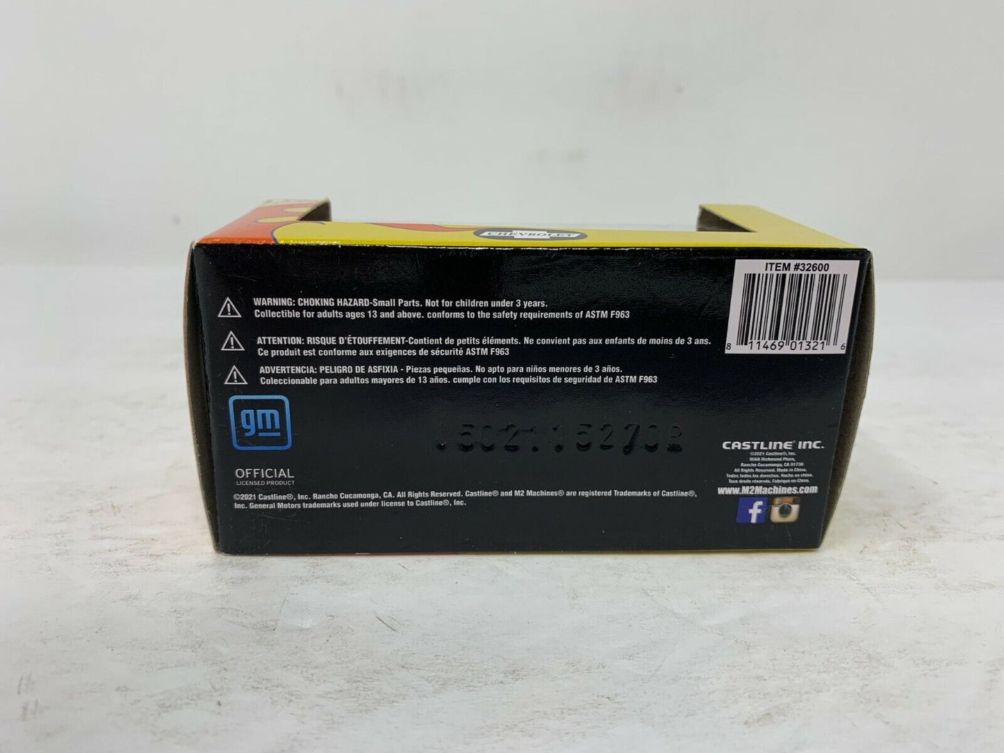 M2 Machines 1957 Chevrolet 150 Handyman Station Wagon R59 1:64 Diecast