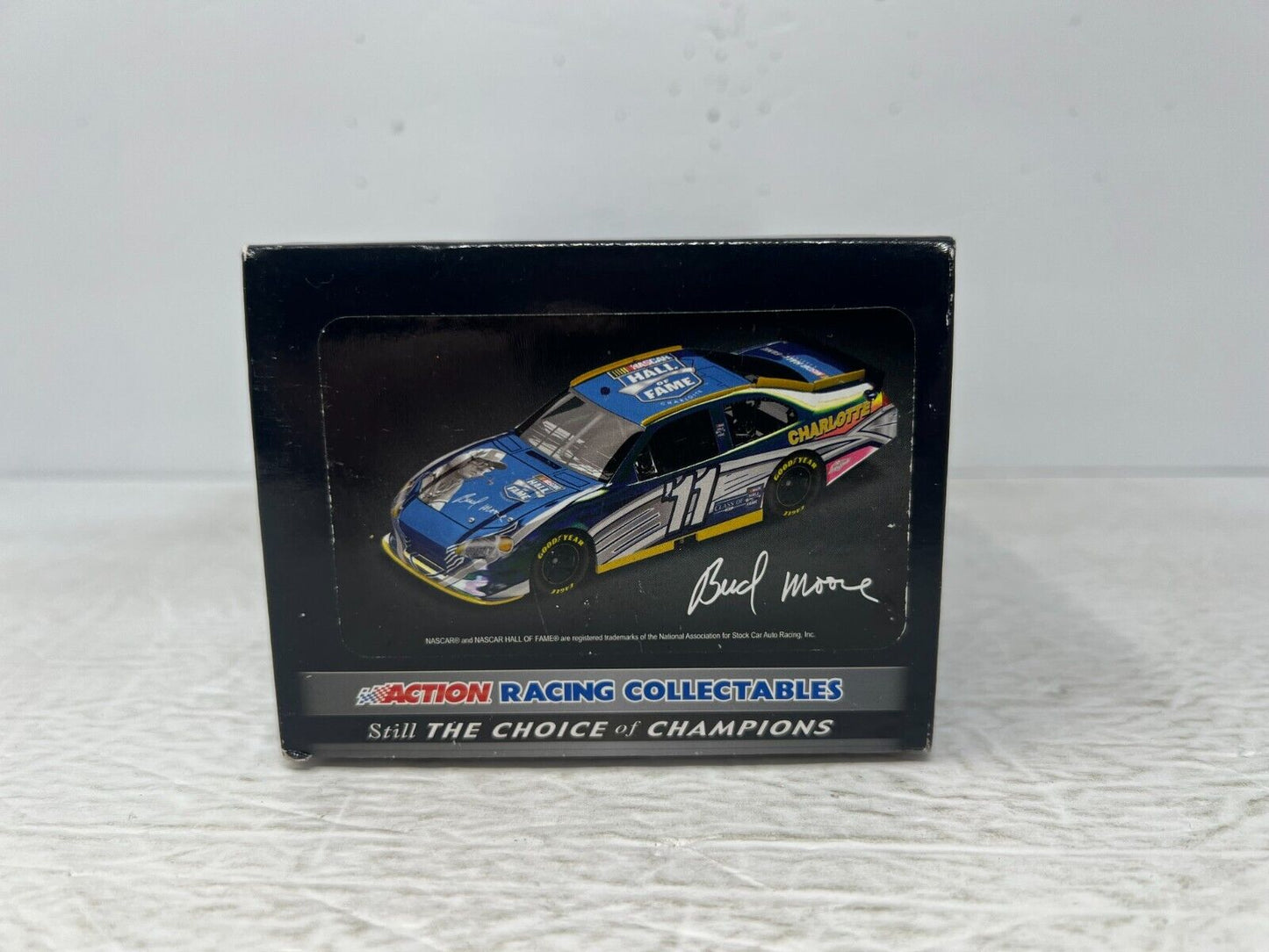 Lionel Racing Nascar #11 Bud Moore NHOF Class of 2011 Ford Fusion 1:24 Diecast