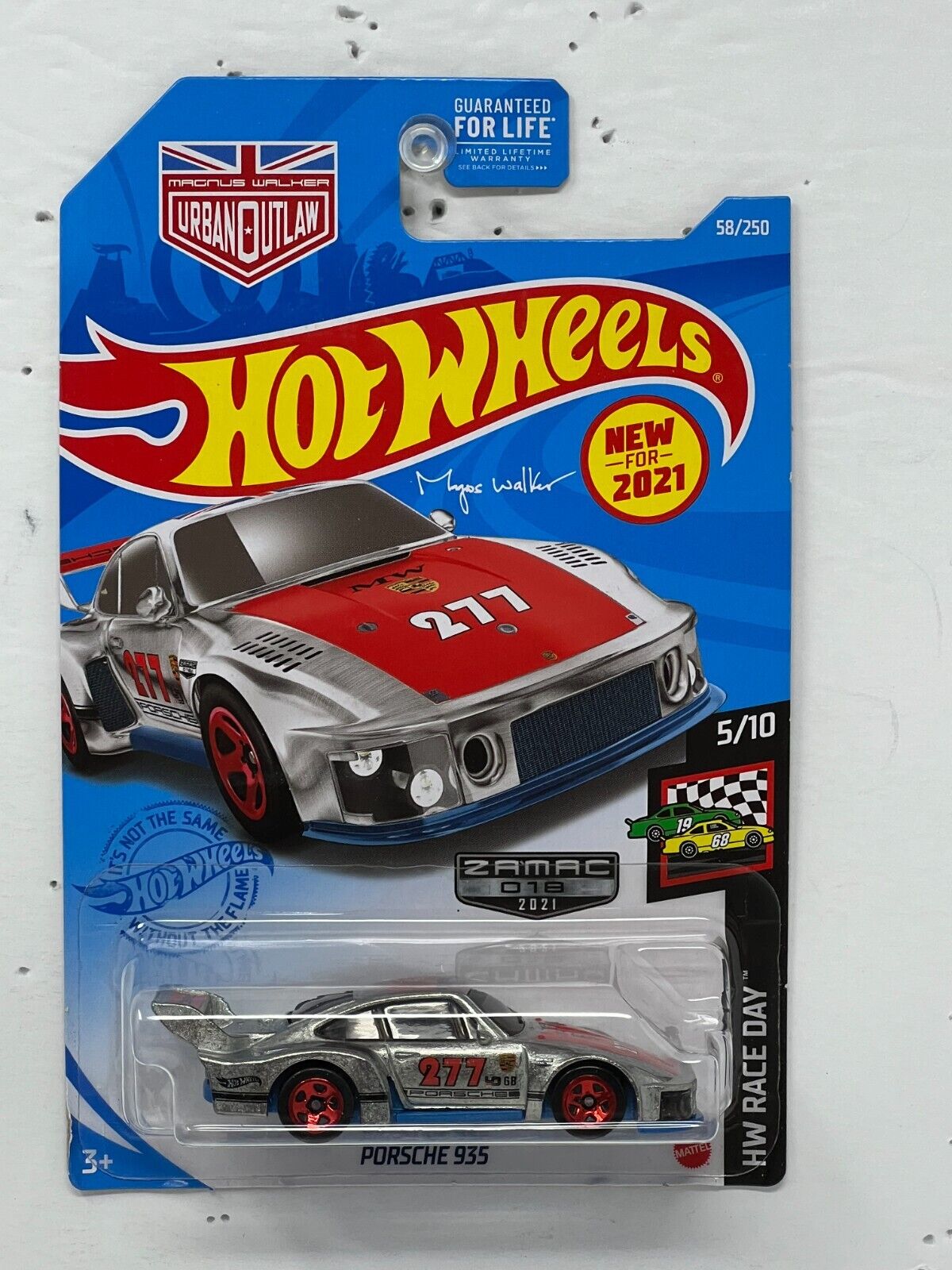 Hot Wheels Zamac HW Race Day Porsche 935 European Car 1:64 Diecast
