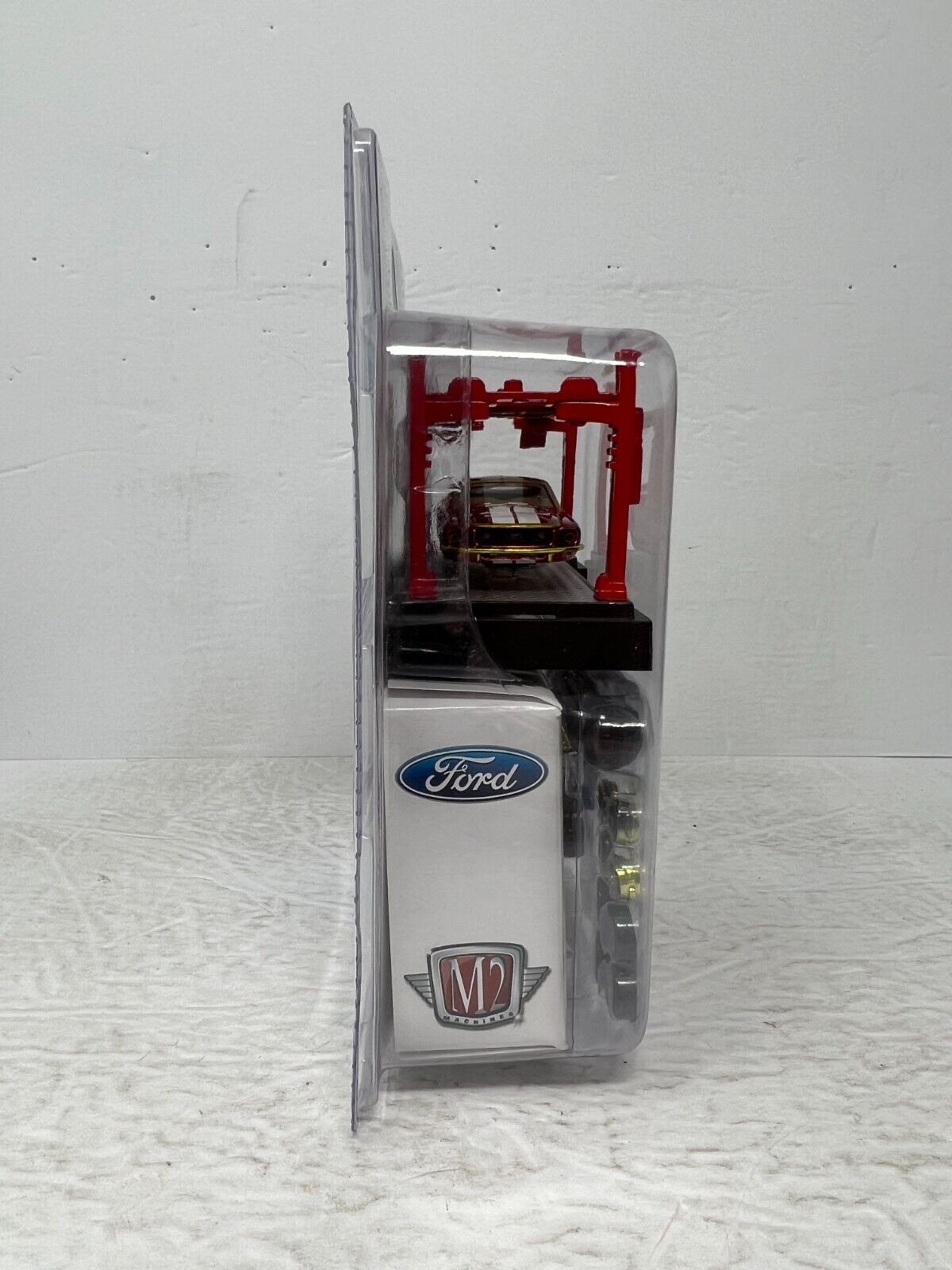 M2 Machines Model-Kit 1968 Ford Mustang CHASE 1:64 Diecast