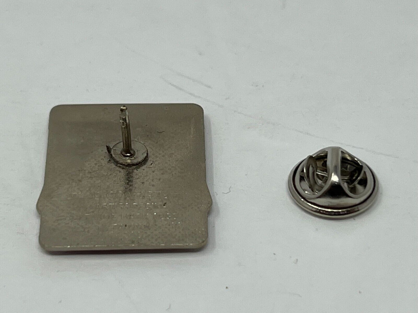 Coca Cola 1988 Calgary Winter Olympic Games (Hockey) Olympics Lapel Pin