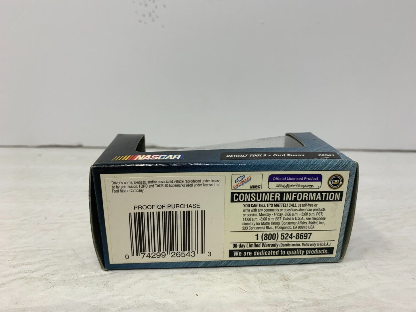 Hot Wheels Racing #17 Dewalt Tools Matt Kenseth Ford Taurus 1:64 Diecast