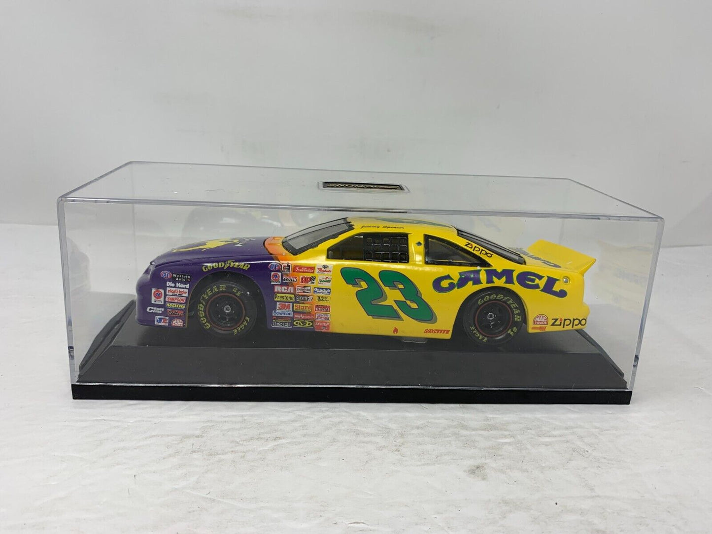 Action Nascar #23 Jimmy Spencer Smokin' Joes 1997 Ford Thunderbird 1:24 Diecast