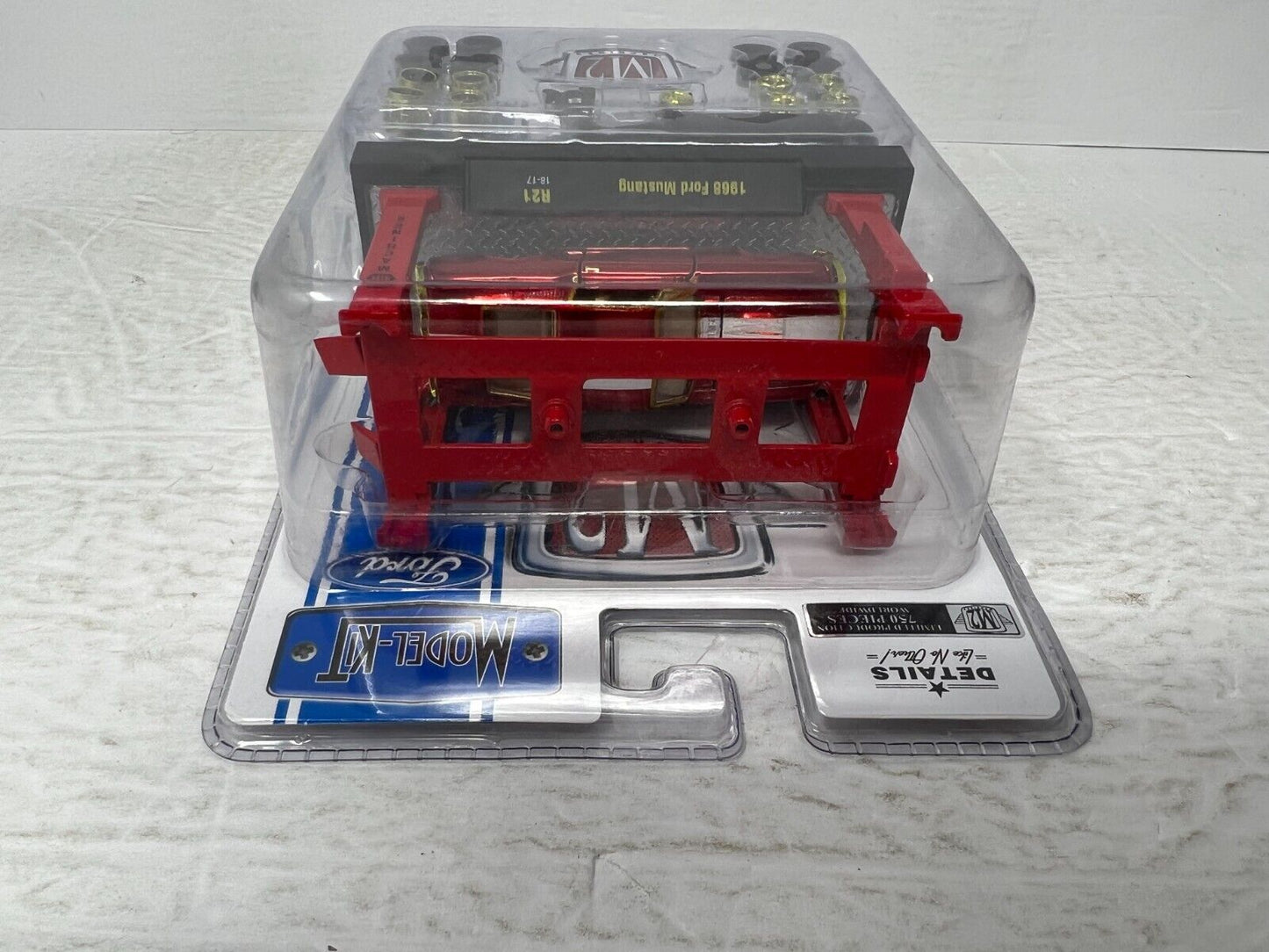 M2 Machines Model-Kit 1968 Ford Mustang CHASE 1:64 Diecast