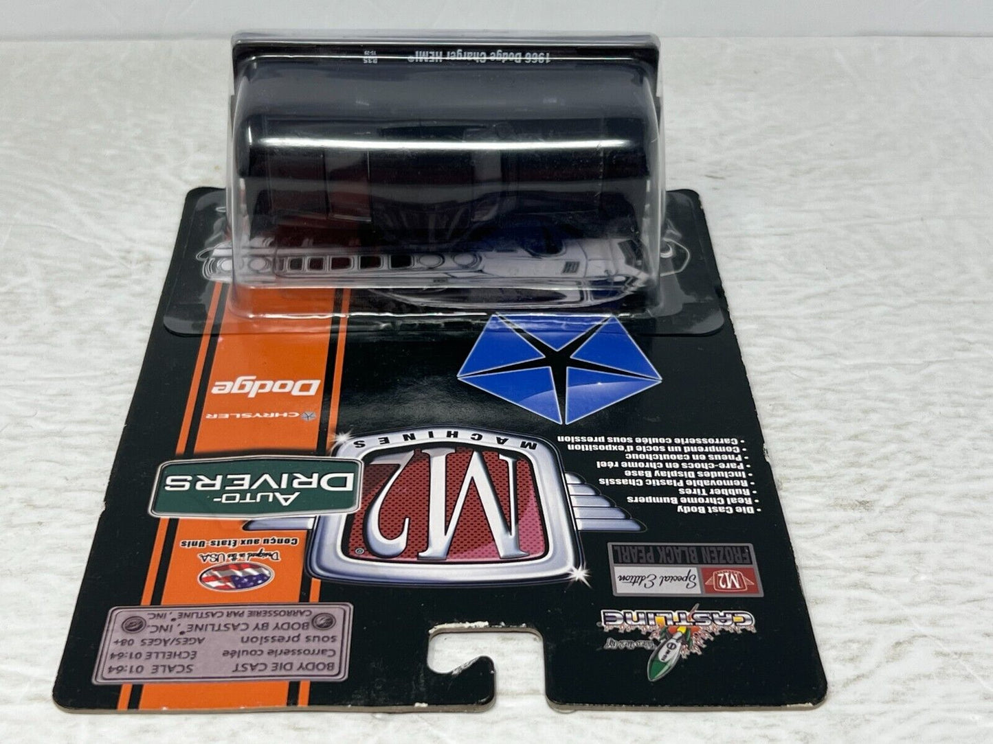 M2 Machines Frozen Black Pearl 1966 Dodge Charger HEMI 1:64 Diecast