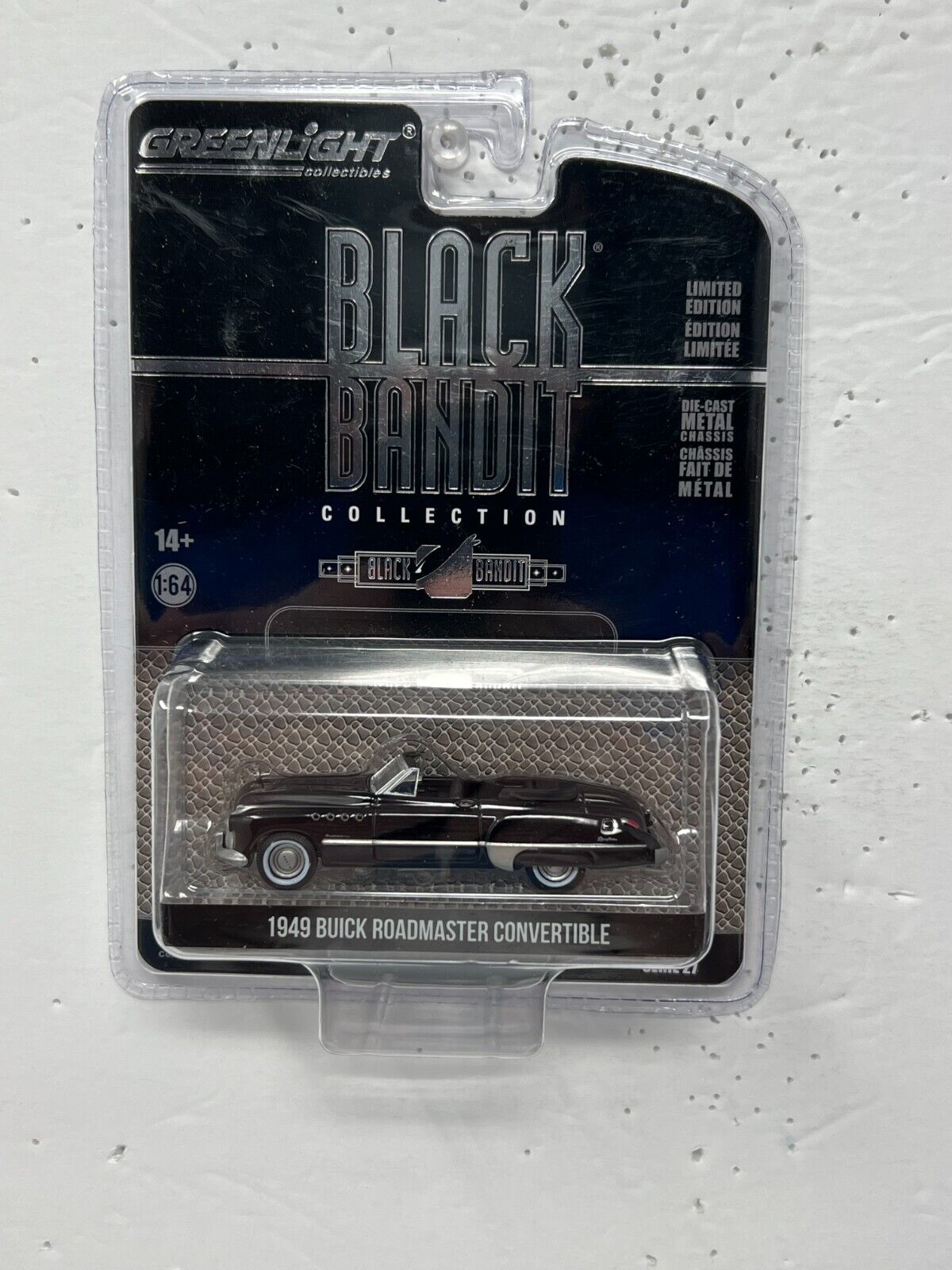 Greenlight Black Bandit 1949 Buick Roadmaster Convertible 1:64 Diecast V4
