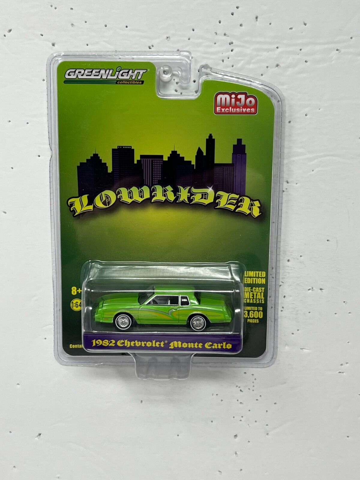 Greenlight Mijo Exclusives Lowrider 1982 Chevrolet Monte Carlo 1:64 Diecast