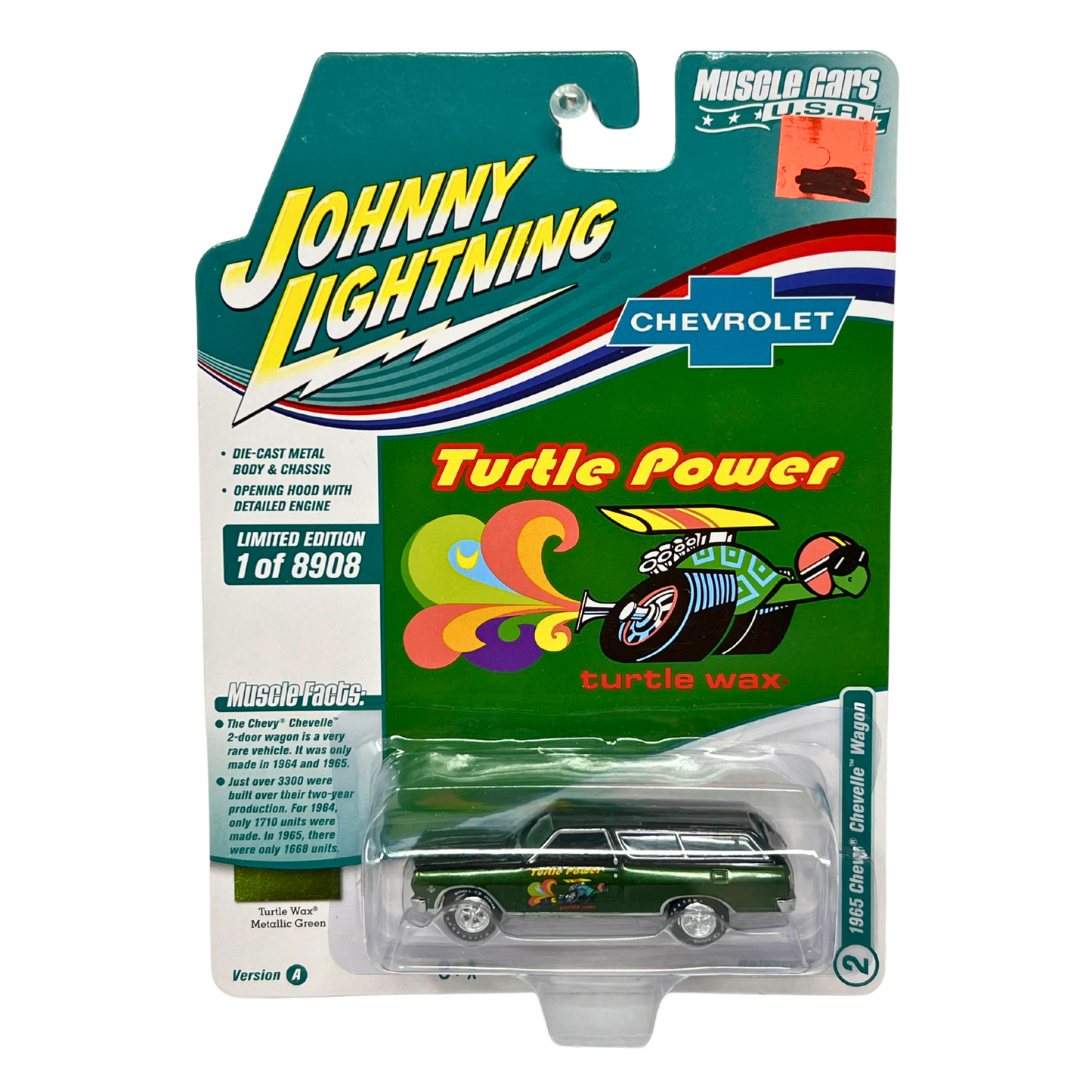 Johnny Lightning Muscle Cars USA 1965 Chevy Chevelle Wagon 1:64 Diecast Ver. A