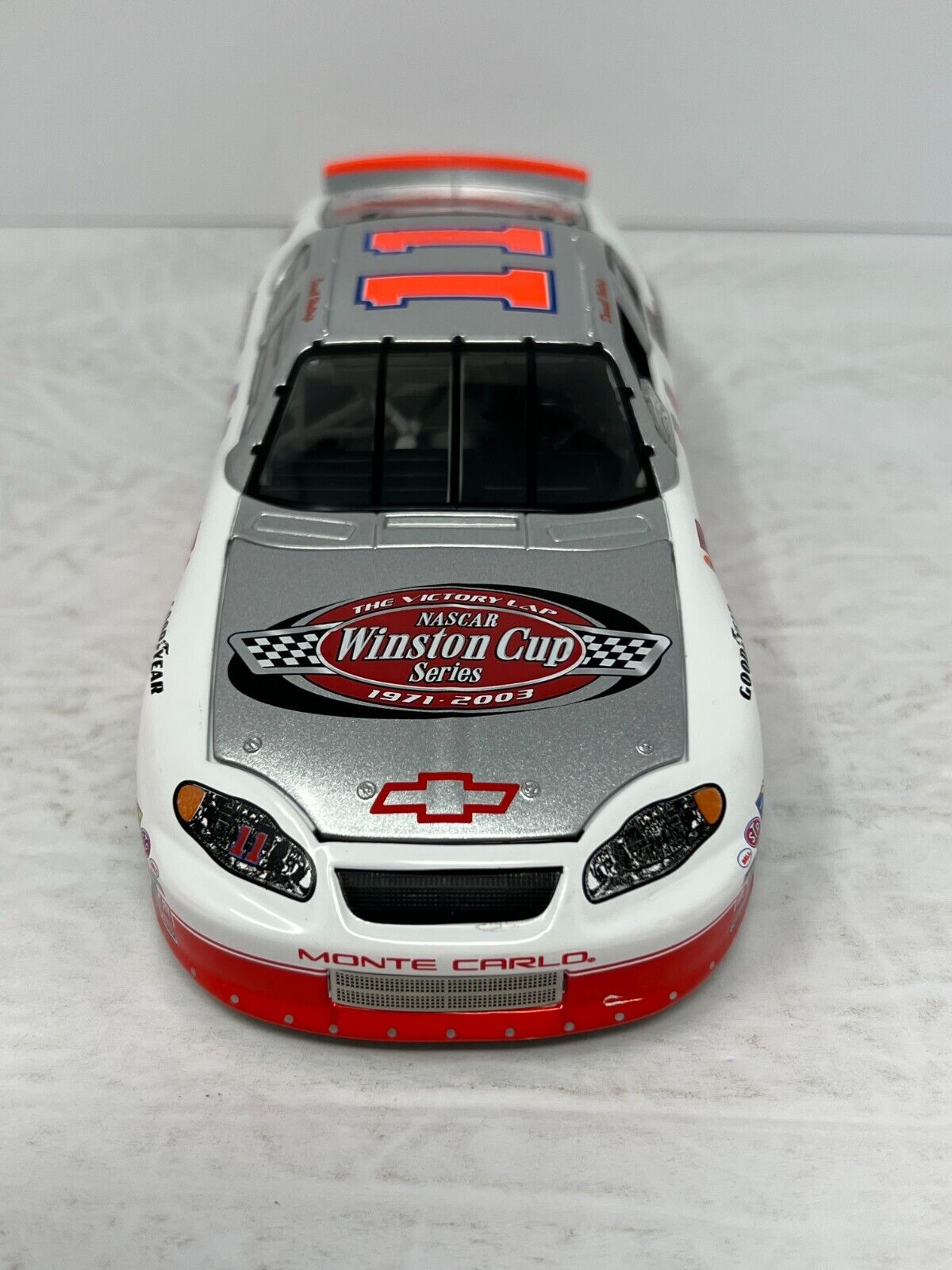 Action Nascar Darrell Waltrip Victory Lap 3x Champion GM Dealers 1:24 Diecast