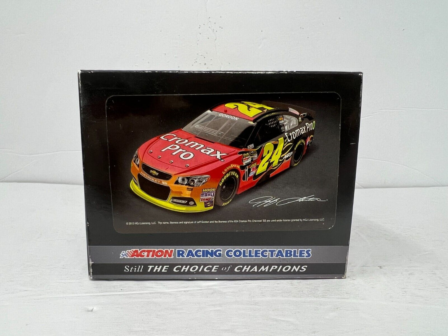 Lionel Nascar #24  Jeff Gordon Cromax Pro 2013 Chevrolet 1:24 Auto Hologram COA