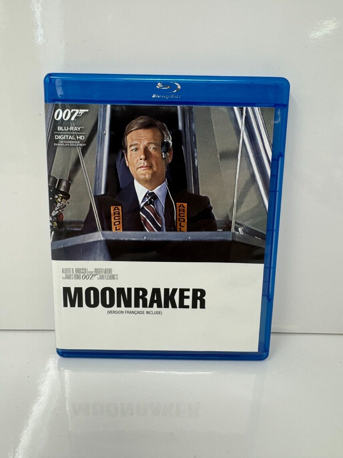 007 James Bond Moonraker (Blu-ray) Action Good Condition!!!