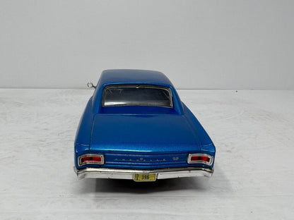 Maisto 1966 Chevrolet Chevelle SS 396 Hardtop Special Edition 1:24 Diecast