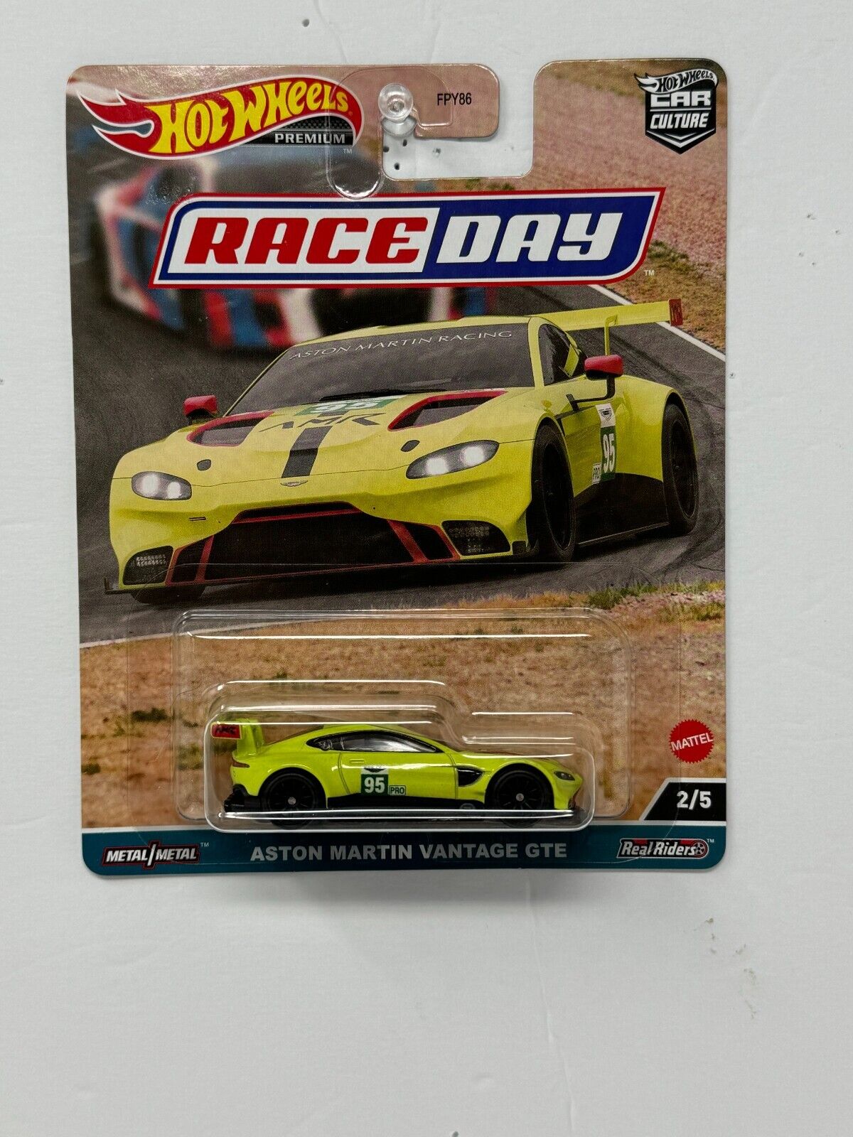 Hot Wheels Premium Race Day Aston Martin Vantage GTE 1:64 Diecast