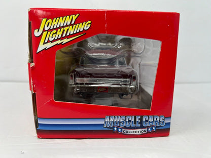 Johnny Lightning Muscle Car 1966 Chevy Nova SS 1:24 Diecast Metal Body & Chassis