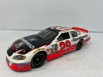 Action Nascar #29 Kevin Harvick Goodwrench Atlanta 2005 Monte Carlo 1:24 Diecast