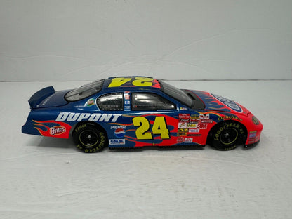 Action Nascar #24 Jeff Gordon DuPont 2003 Chevrolet Monte Carlo 1:24 Diecast