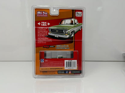 Auto World 1973 Chevy Cheyenne Fleetside 1:64 Diecast MiJo Exclusives 1 of 3600