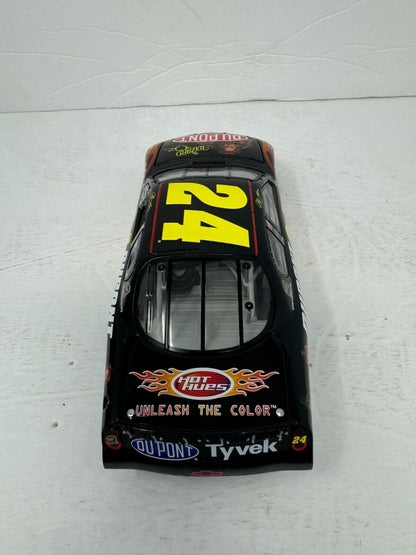 Action Nascar #24 Jeff Gordon DuPont The Wizard of Oz 2004 Chevy 1:24 Diecast