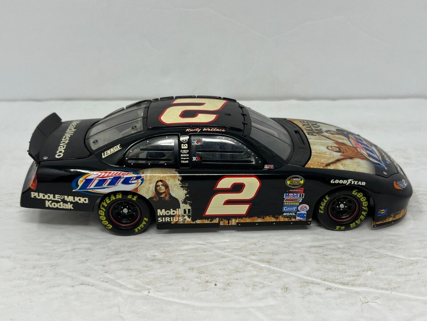 Action Nascar #2 Rusty Wallace Miller Puddle of Mudd 2004 Intrepid 1:24 Diecast