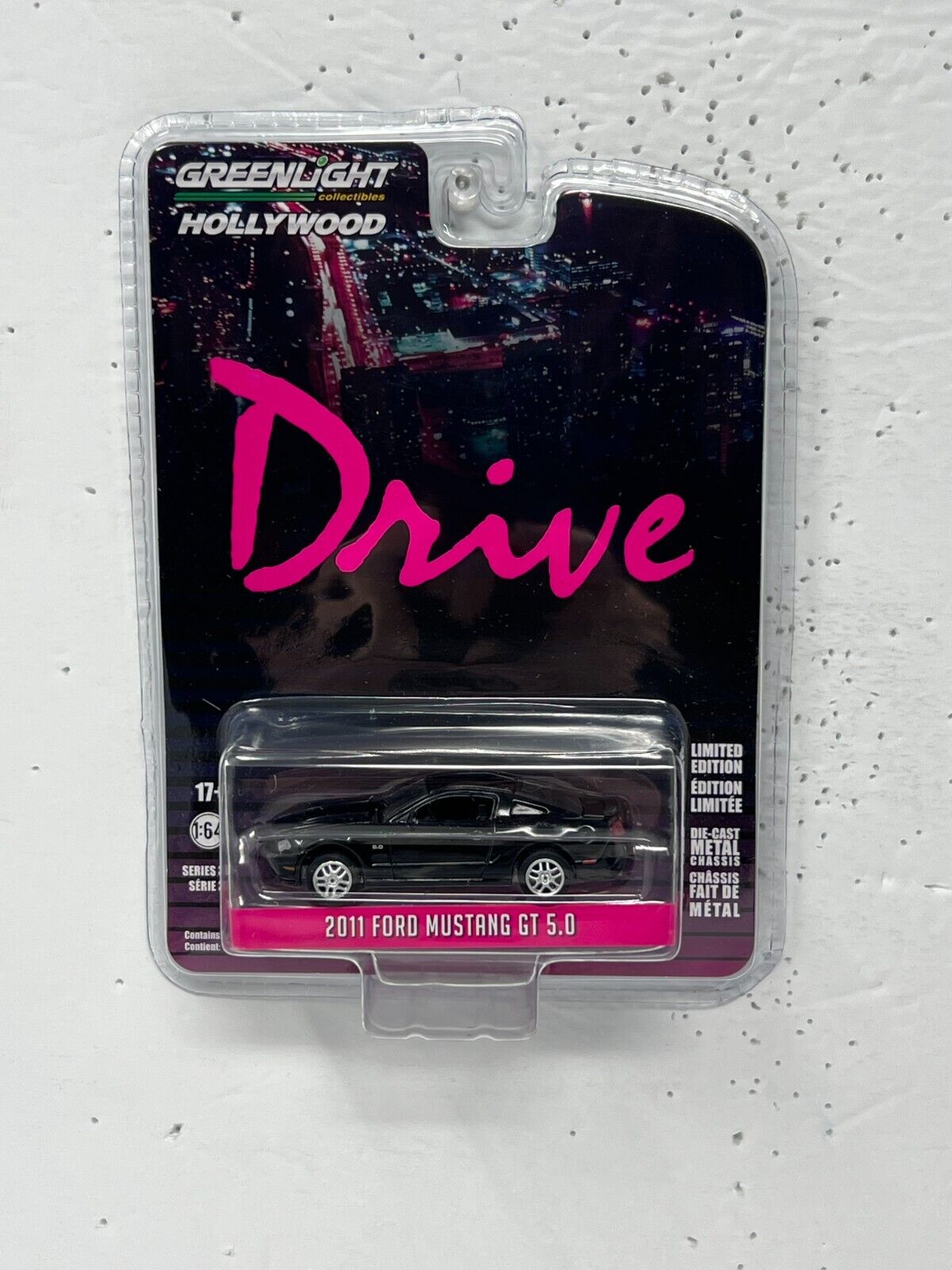 Greenlight Hollywood Drive 2011 Ford Mustang GT 5.0 1:64 Diecast