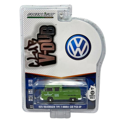 Greenlight Club V-Dub 1975 Volkswagen Type 2 Double Cab Pick-Up 1:64 Diecast