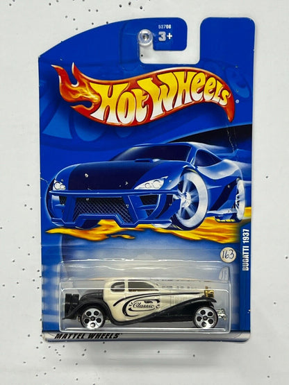 Hot Wheels 1937 Bugatti White 1:64 Diecast