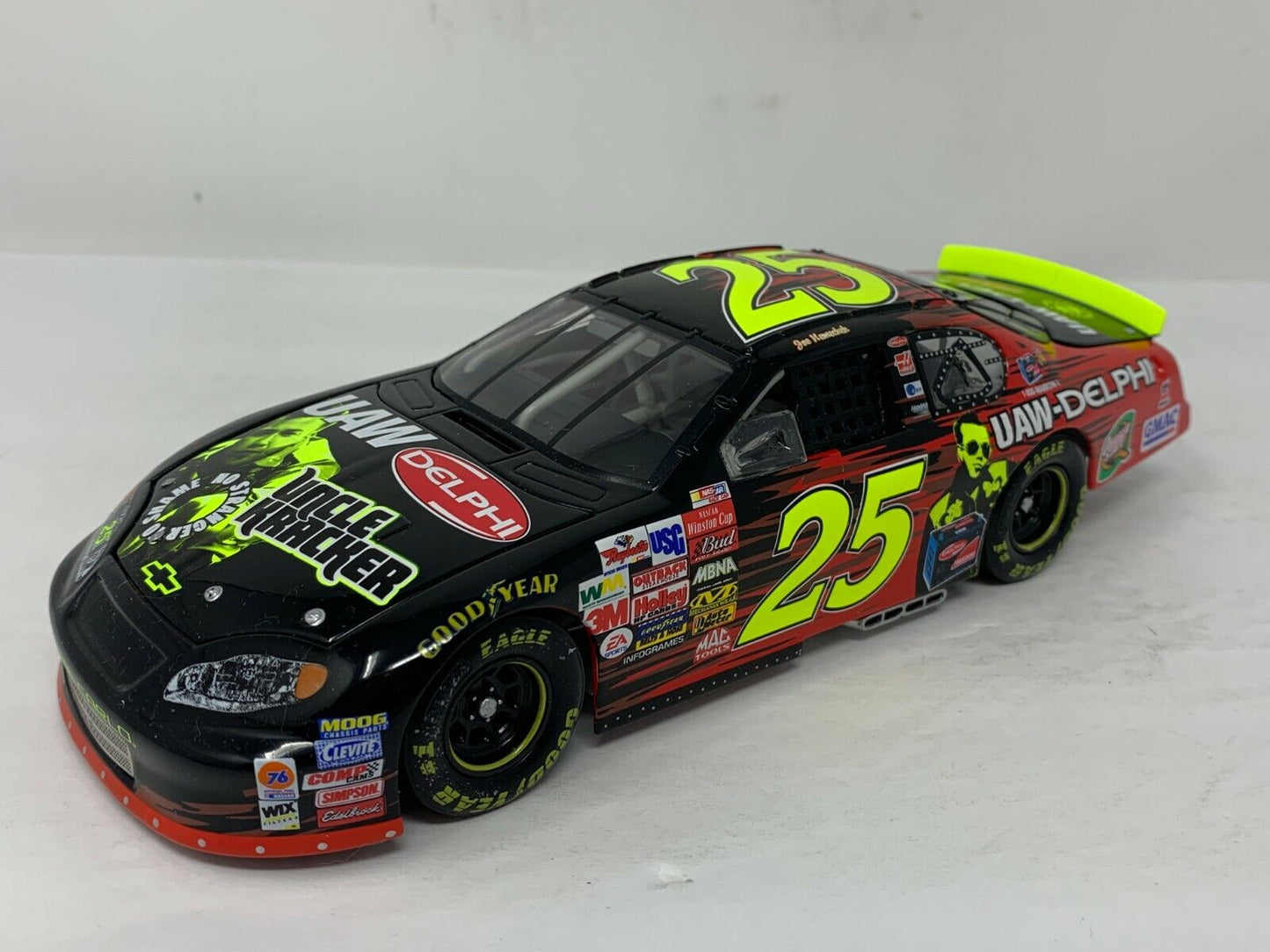 Action Nascar #25 Joe Nemechek UAW Delphi Uncle Kracker Monte Carlo 1:24 Diecast