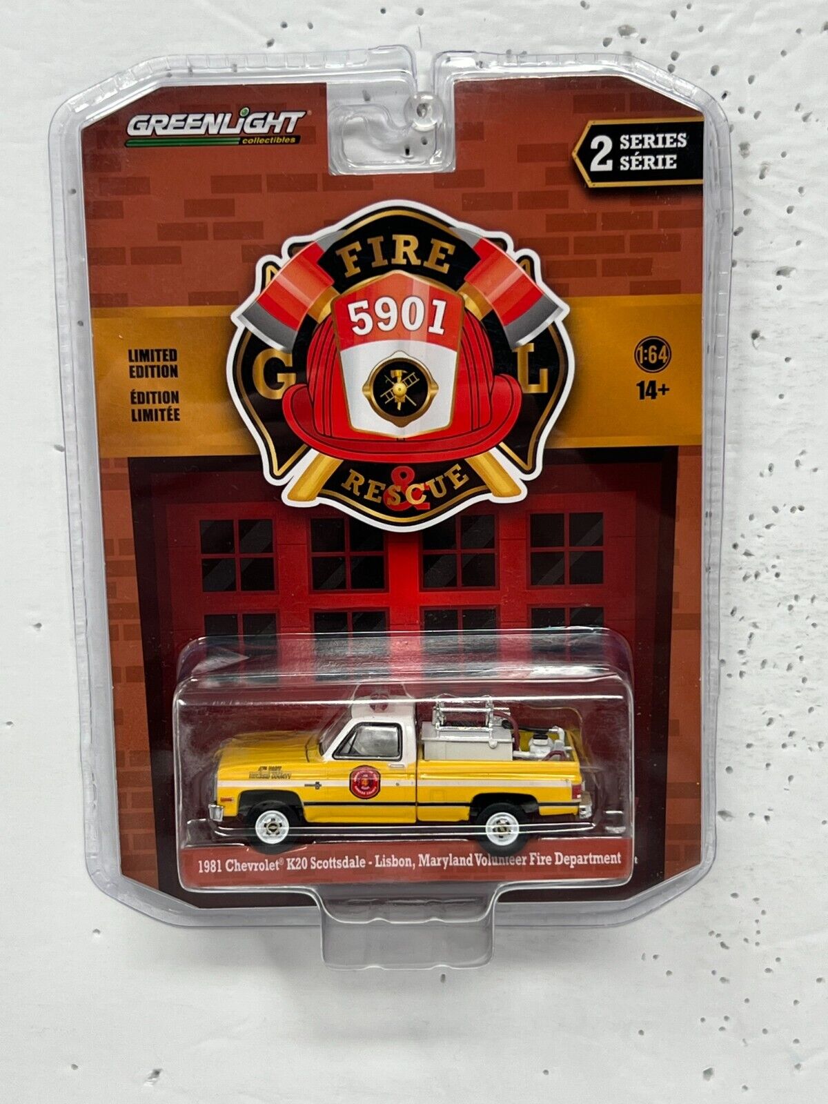 Greenlight Fire & Rescue 1981 Chevrolet K20 Scottsdale 1:64 Diecast