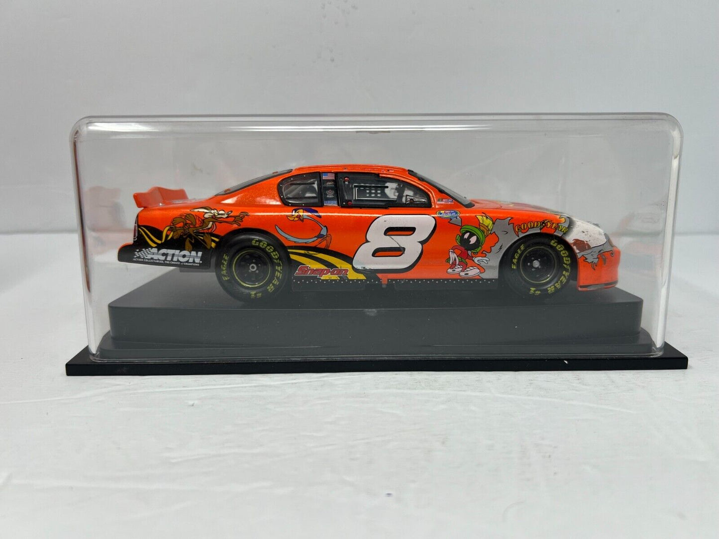 Revell Collection Nascar #3 Dale Earnhardt Looney Tunes 2002 Monte Carlo 1:24 Diecast