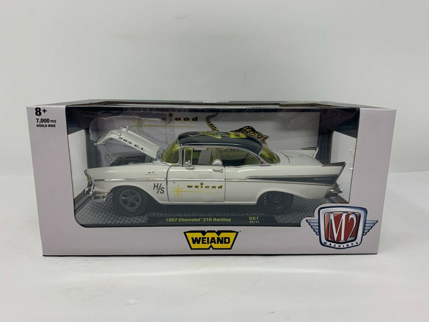 M2 Machines Weiand 1957 Chevrolet 210 Hardtop 1:24 Diecast