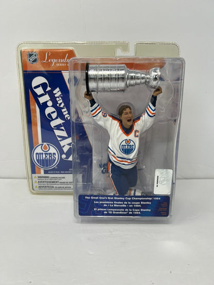 Mcfarlane NHL Wayne Gretzky Edmonton Oilers Legend Series 4 Figure & Stanley Cup