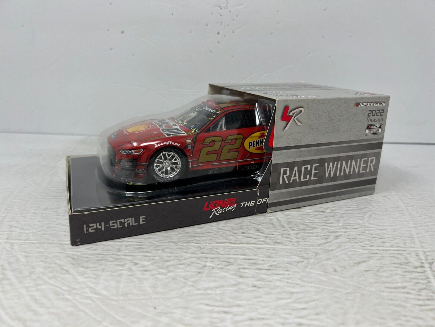 Lionel Nascar #22 Joey Logano Shell Darlington Win 2022 Mustang 1:24 Diecast