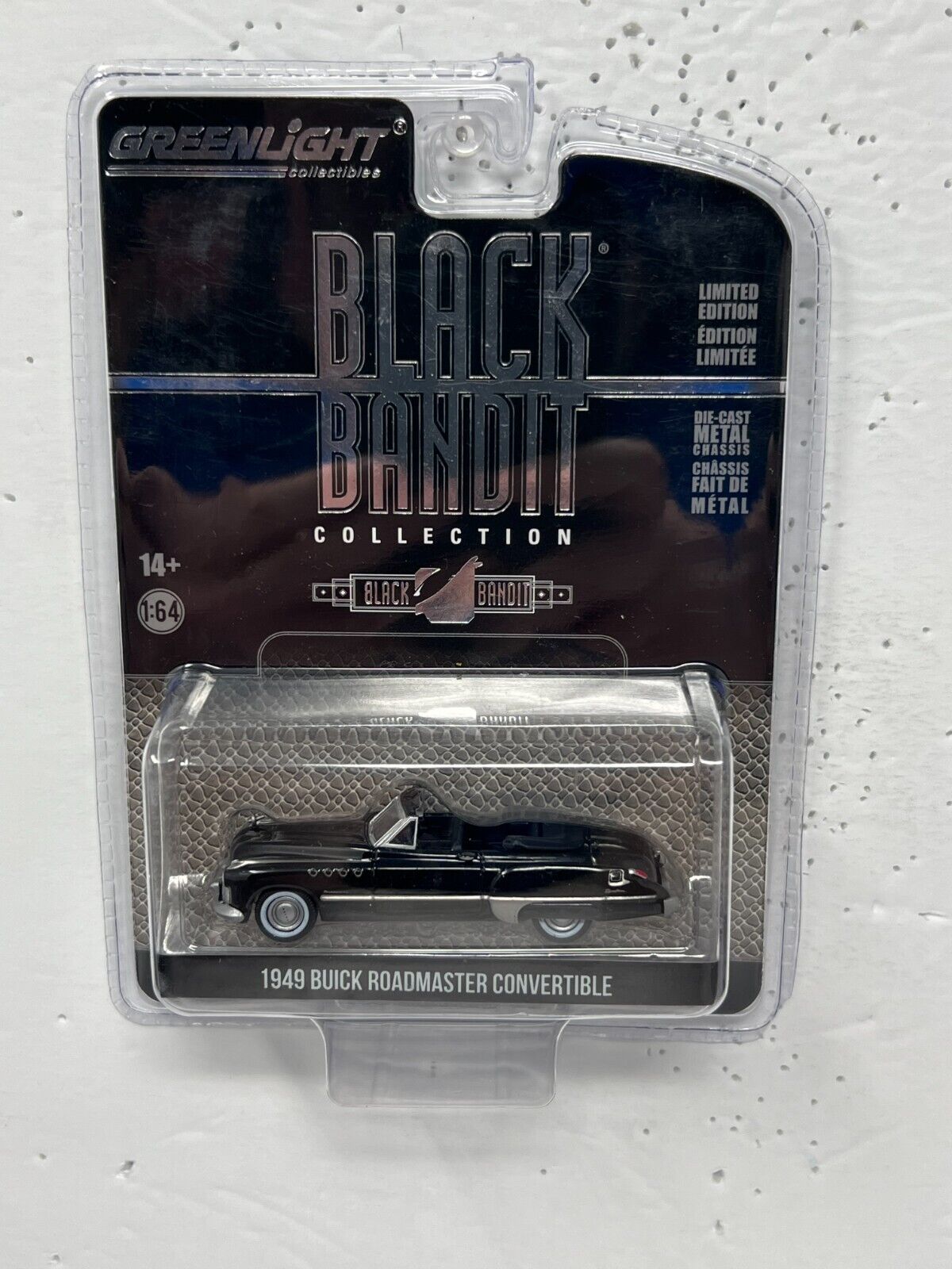 Greenlight Black Bandit 1949 Buick Roadmaster Convertible 1:64 Diecast