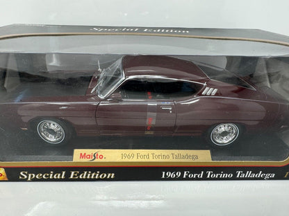 Maisto 1969 Ford Torino Talladega Special Edition 1:18 Diecast