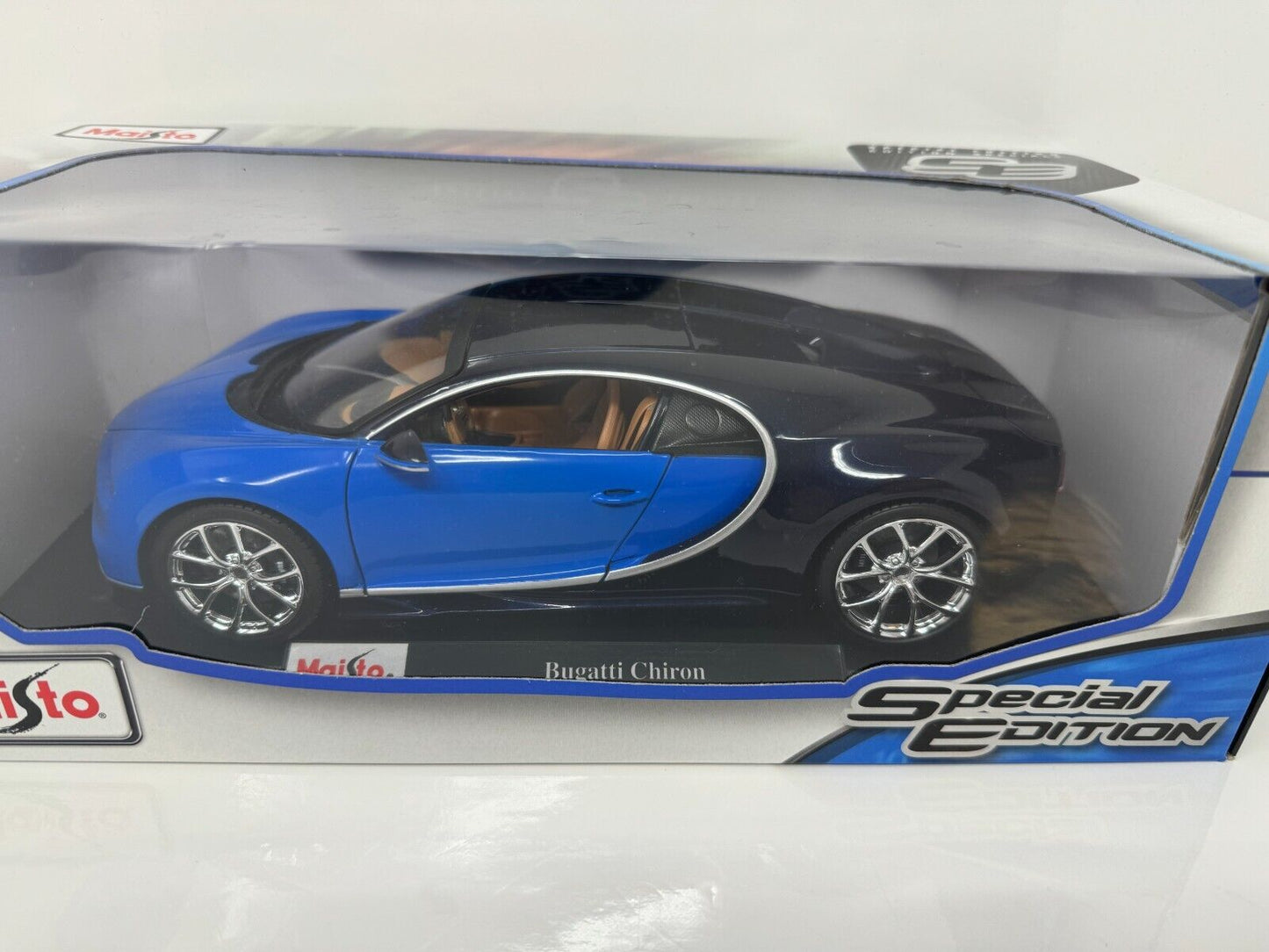 Maisto Bugatti Chiron Special Edition 1:18 Diecast Blue Color