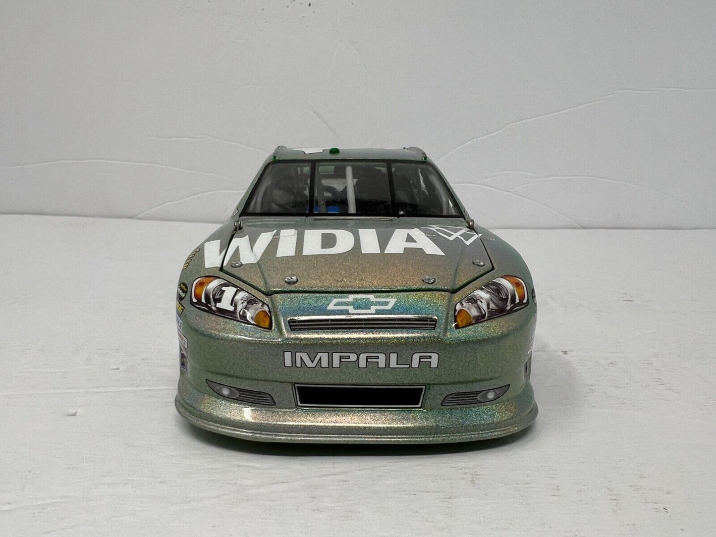 Lionel Nascar #1 Jamie McMurray WIDIA 2011 Chevy Impala Flashcoat 1:24 Diecast