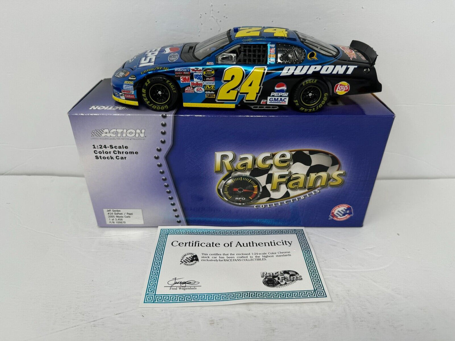 Action Nascar #24 Jeff Gordon Pepsi 2005 Monte Carlo Color Chrome 1:24 Diecast