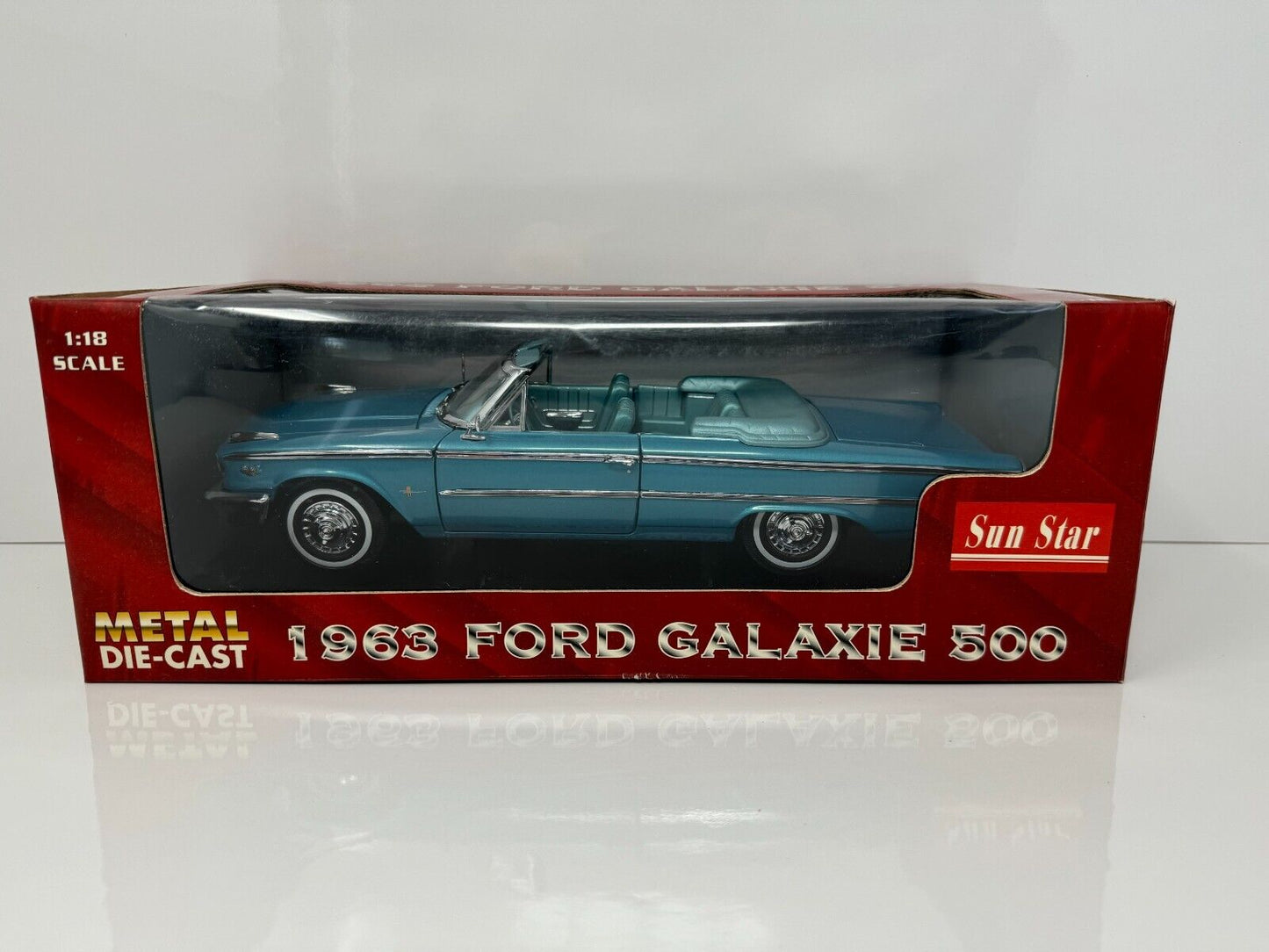 Sun Star 1963 Ford Galaxie 500 1:18 Diecast