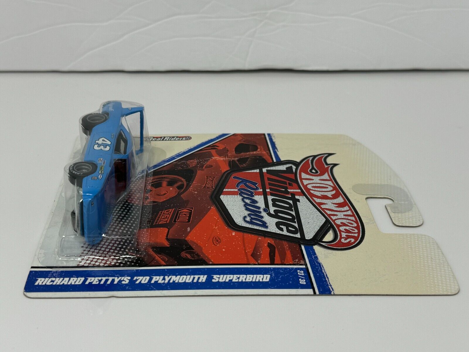 Hot Wheels Vintage Racing Richard Petty's 1970 Plymouth Superbird