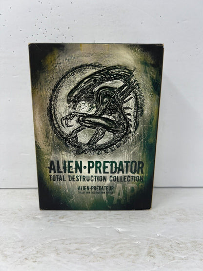 Alien - Predator Total Destruction Collection (DVD) Boxset Good Condition!!!
