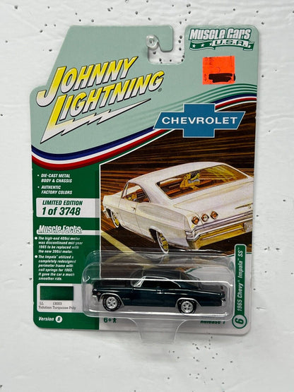 Johnny Lightning Muscle Cars U.S.A. 1965 Chevy Impala SS 1:64 Diecast Ver. B V2