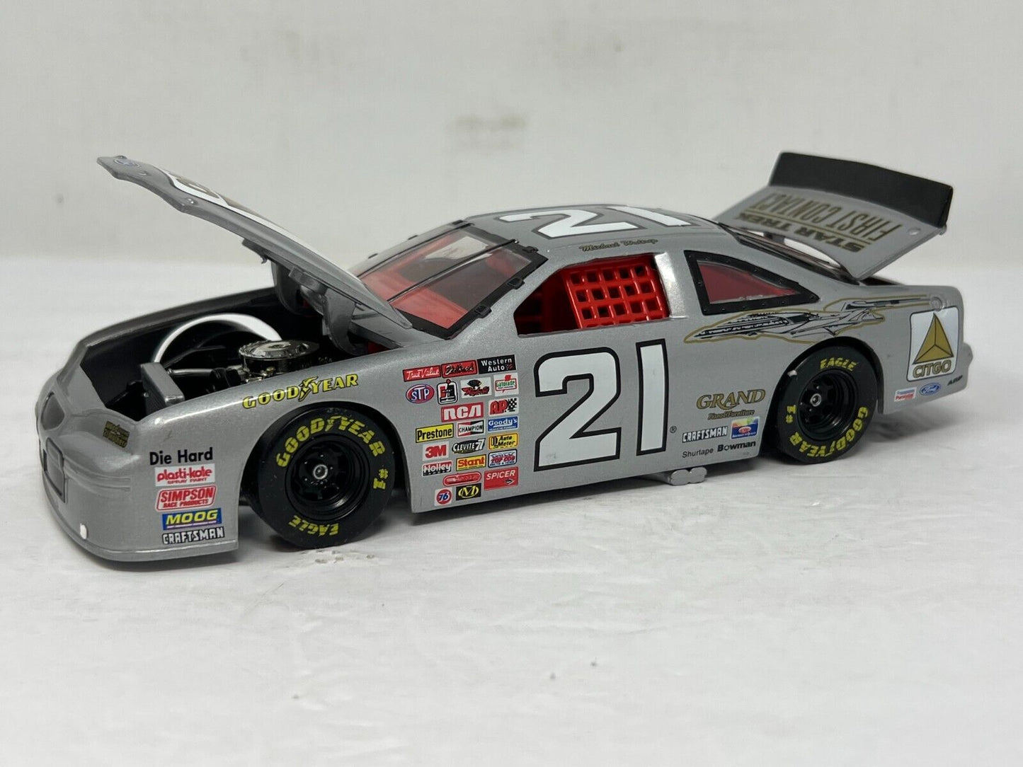 Action Nascar #21 Michael Waltrip Star Trek Ford Thunderbird 1:24 Diecast