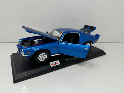 Maisto 1971 Chevrolet Camaro Special Edition 1:18 Diecast Blue