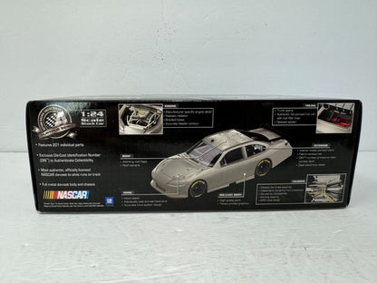 Action Nascar #24 Jeff Gordon DuPont 2011 Impala Flashcoat Color 1:24 Diecast