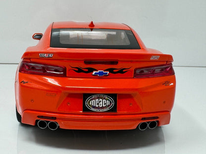 Auto World 2016 Nickey Super Chevy Camaro Limited Edition 1:18 Diecast