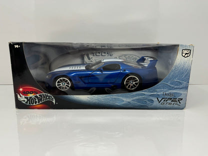 Hot Wheels 100% Dodge Viper GTS R 118 Diecast