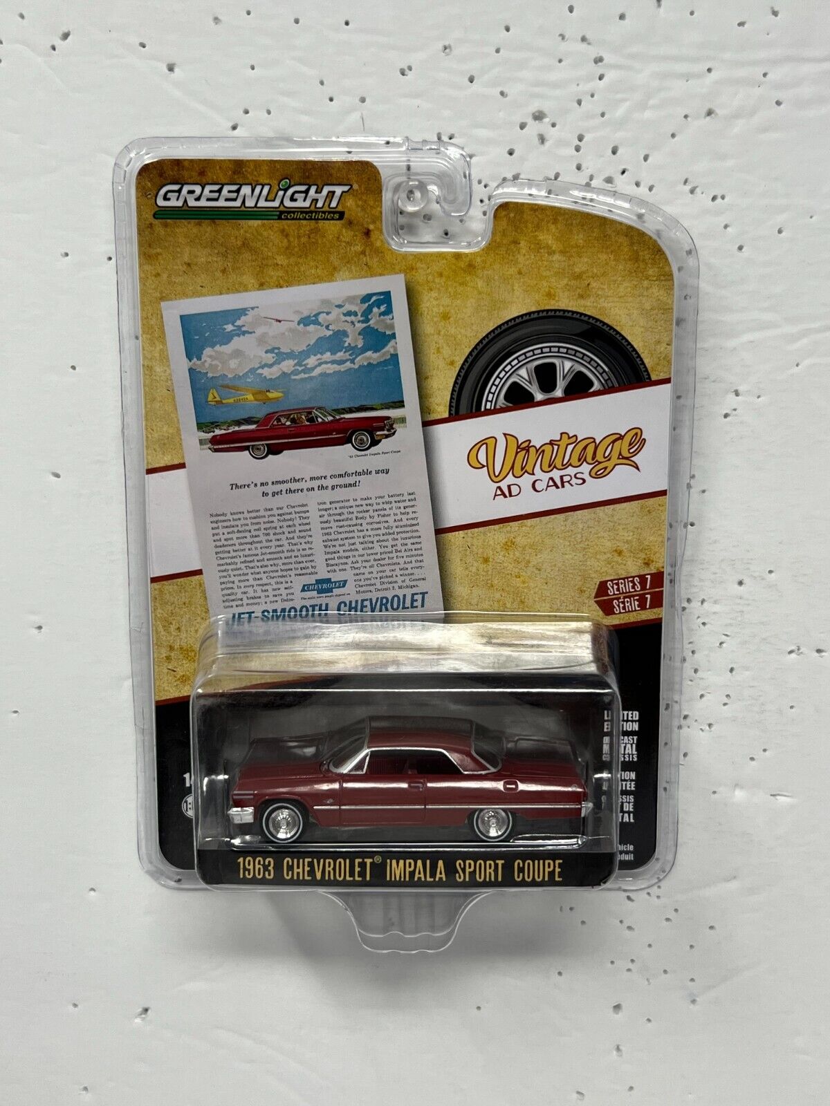 Greenlight Vintage Ad Cars 1983 Chevrolet Impala Sport Coupe 1:64 Diecast V3